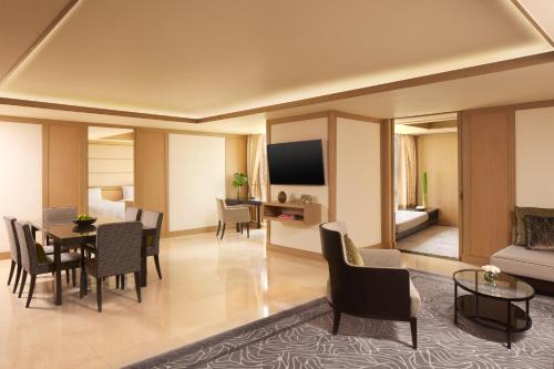 Imagen de la habitación del Hotel Banyan Tree Bangkok. Foto 14