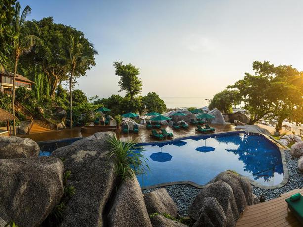 Imagen de la piscina del Hotel Banyan Tree Bintan. Foto 17