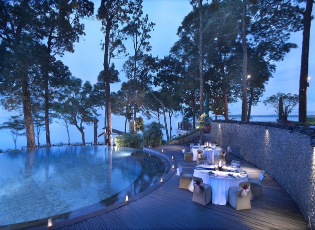 Imagen de los exteriores del Hotel Banyan Tree Bintan. Foto 14