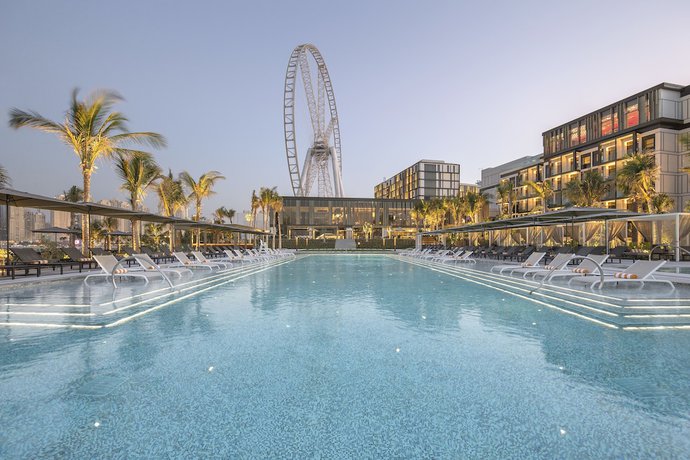 Imagen de la piscina del Hotel Banyan Tree Dubai at Bluewaters. Foto 18