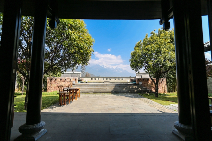 Imagen de los exteriores del Hotel Banyan Tree Lijiang. Foto 15