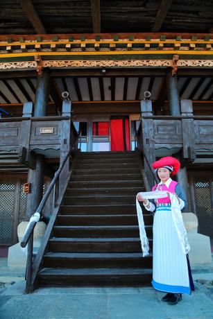 Imagen de los interiores del Hotel Banyan Tree Ringha. Foto 17