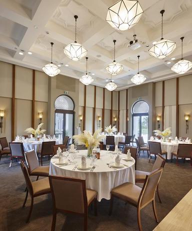 Imagen del bar/restaurante del Hotel Banyan Tree Tamouda Bay. Foto 2