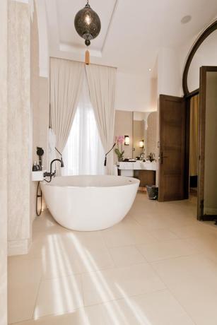 Imagen de la habitación del Hotel Banyan Tree Tamouda Bay. Foto 3