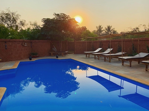 Imagen de la piscina del Hotel Banyan Tree Yoga. Foto 12