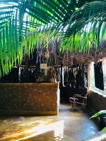 Imagen de la piscina del Hotel Banyan Tree Yoga. Foto 16