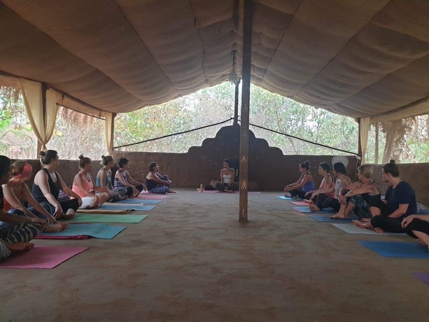 Imagen de los interiores del Hotel Banyan Tree Yoga. Foto 10