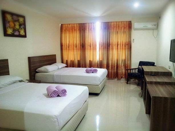 Imagen de la habitación del Hotel Banyuwangi Sintera. Foto 16