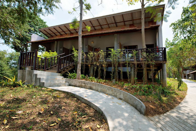 Imagen de los exteriores del Hotel Bar And Bed. Foto 12