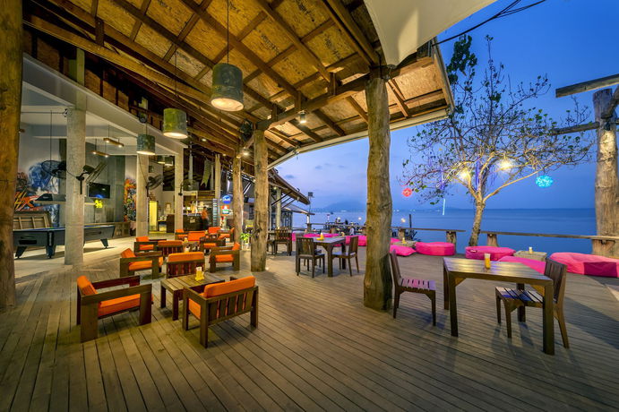 Imagen de los exteriores del Hotel Bar And Bed. Foto 15