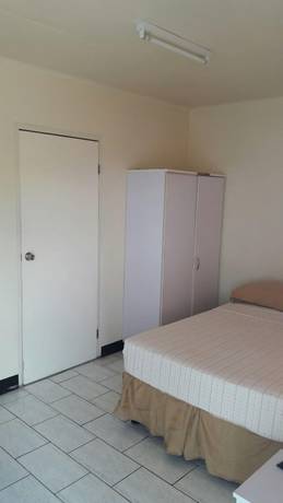Imagen de la habitación del Hotel Bar Emergency 911. Foto 5