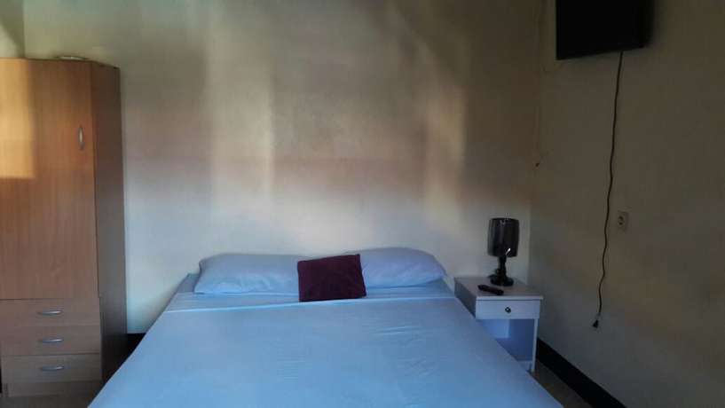 Imagen de la habitación del Hotel Bar Emergency 911. Foto 14