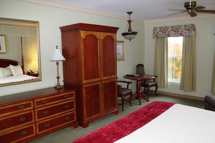 Imagen de la habitación del Hotel Bar Harbor Grand. Foto 7