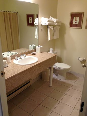 Imagen de la habitación del Hotel Bar Harbor Grand. Foto 8