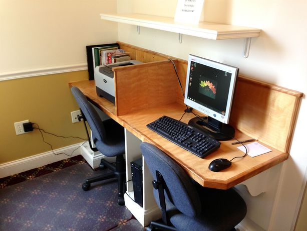 Imagen de la habitación del Hotel Bar Harbor Grand. Foto 9