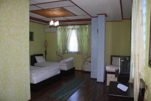 Imagen general del Hotel Bar Restaurant America. Foto 16