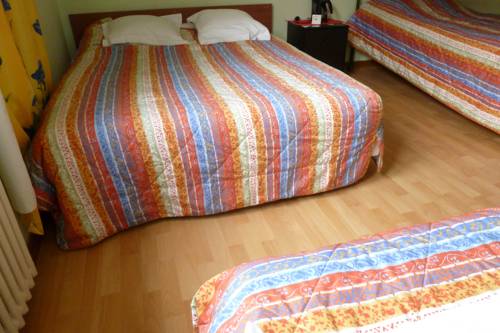 Imagen de la habitación del Hotel Bar Restaurant Du Centre. Foto 6