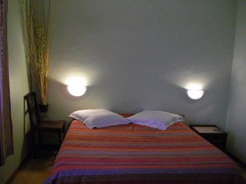 Imagen de la habitación del Hotel Bar Restaurant Du Centre. Foto 13