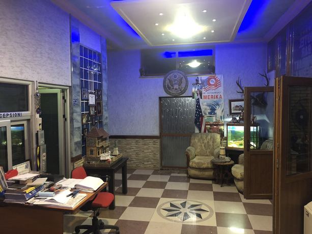 Imagen de los interiores del Hotel Bar Restorant Amerika. Foto 20