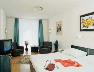 Imagen de la habitación del Hotel Bara Budapest. Foto 4