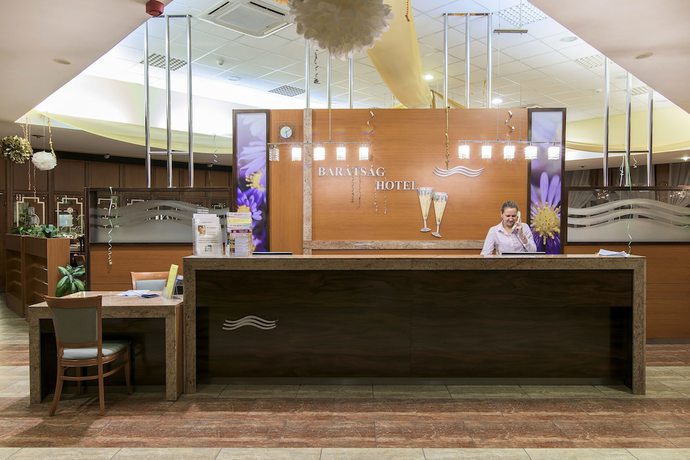 Imagen de los interiores del Hotel Bar&aacute;ts&aacute;g Hajd&uacute;szoboszl&oacute; Superior. Foto 15