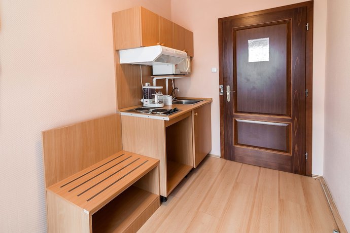 Imagen de la habitación del Hotel Bar&aacute;ts&aacute;g Hajd&uacute;szoboszl&oacute; Superior. Foto 12