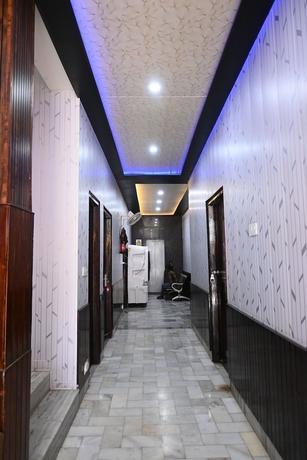 Imagen de los interiores del Hotel Barahdari. Foto 9