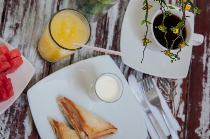 Imagen del bar/restaurante del Hotel Barahona. Foto 9