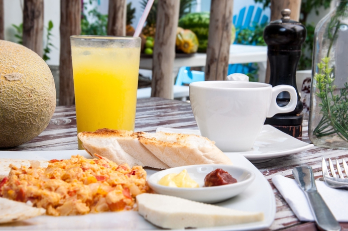 Imagen del bar/restaurante del Hotel Barahona. Foto 10