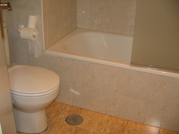 Imagen de la habitación del Hotel Barajas Plaza Madrid. Foto 2