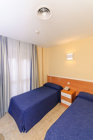 Imagen de la habitación del Hotel Barajas Plaza Madrid. Foto 3