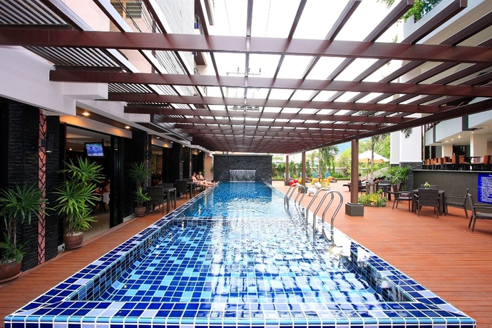 Imagen de la piscina del Hotel Baramee Hip. Foto 13