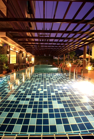 Imagen de la piscina del Hotel Baramee Hip. Foto 14