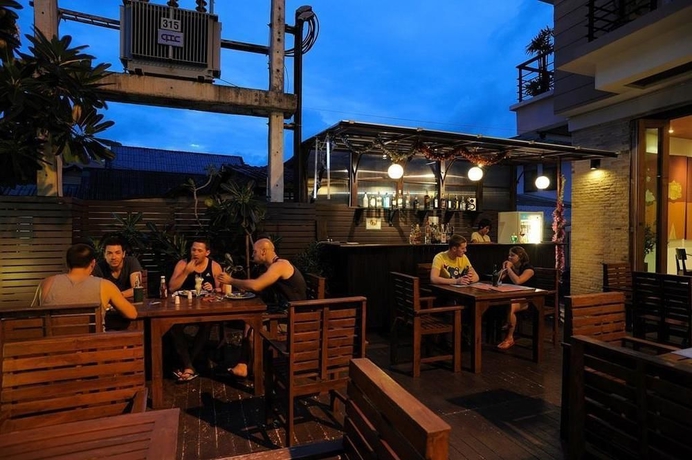 Imagen del bar/restaurante del Hotel Baramee Resortel. Foto 4