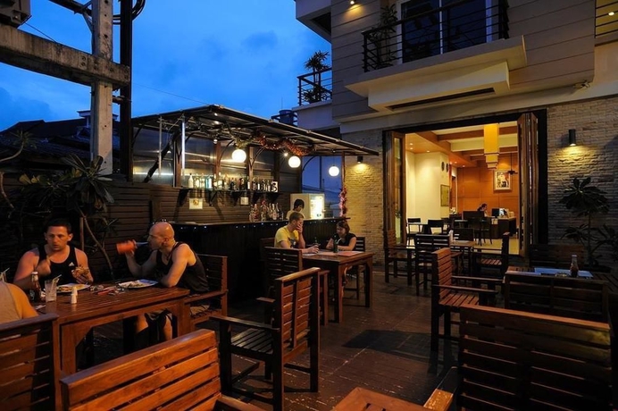 Imagen del bar/restaurante del Hotel Baramee Resortel. Foto 6