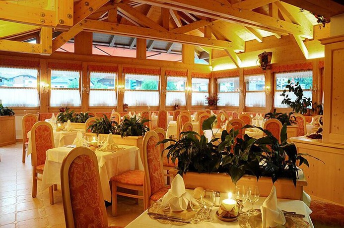 Imagen del bar/restaurante del Hotel Barance. Foto 3