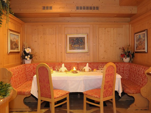 Imagen del bar/restaurante del Hotel Barance. Foto 4