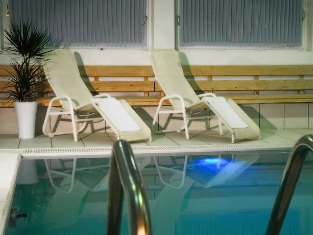 Imagen de la piscina del Hotel Barance. Foto 18