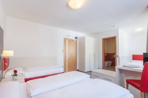 Imagen de la habitación del Hotel Baranci. Foto 13