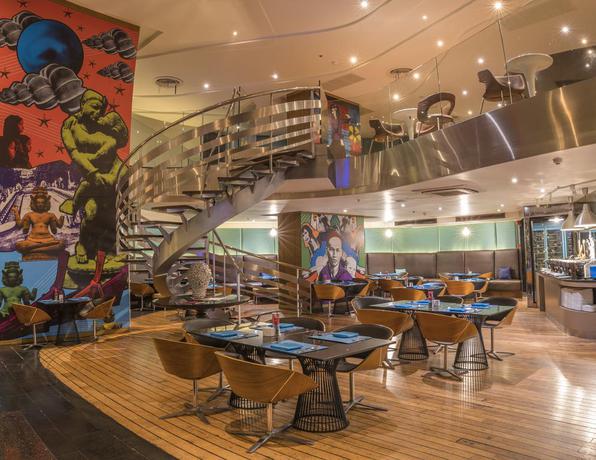 Imagen del bar/restaurante del Hotel Baraquda Pattaya By Heeton. Foto 6