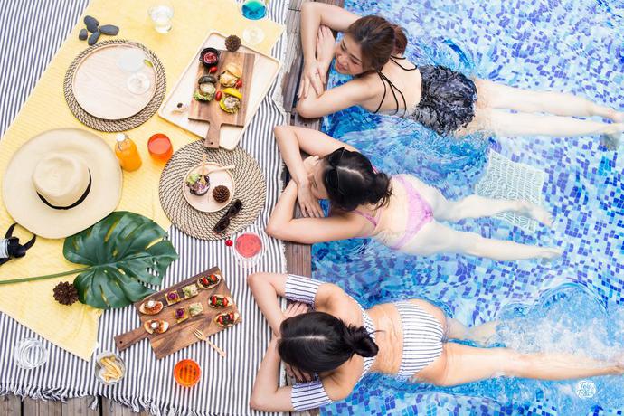 Imagen de la piscina del Hotel Baraquda Pattaya By Heeton. Foto 15