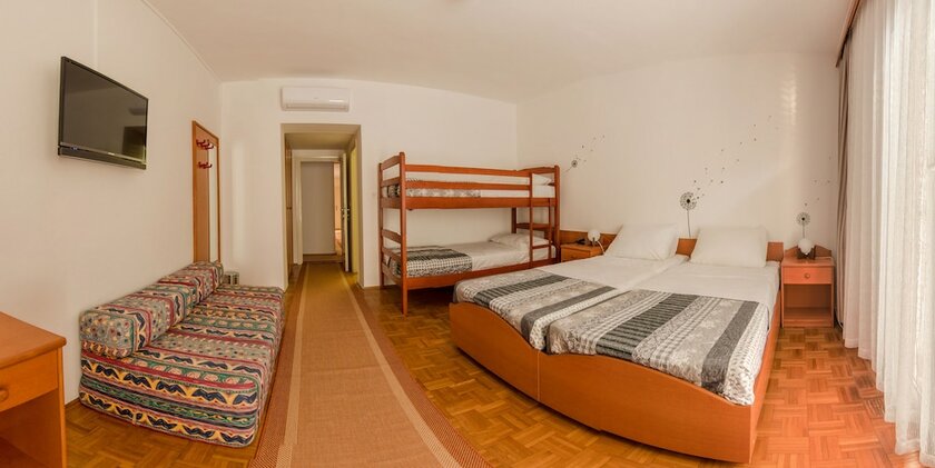 Imagen de la habitación del Hotel Barba. Foto 6