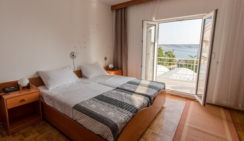Imagen de la habitación del Hotel Barba. Foto 10