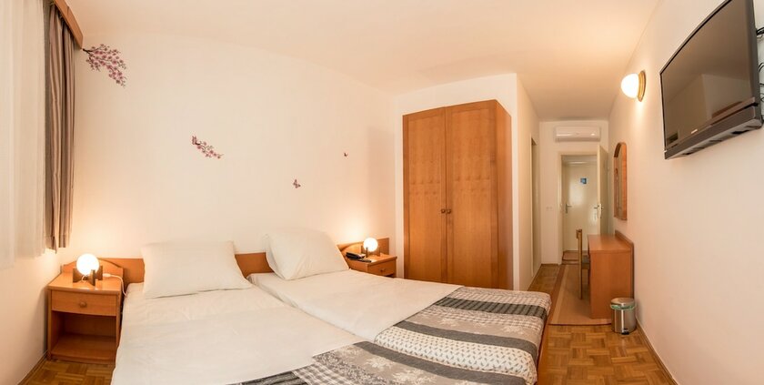 Imagen de la habitación del Hotel Barba. Foto 15