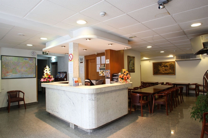 Imagen de los interiores del Hotel Barbara. Foto 9