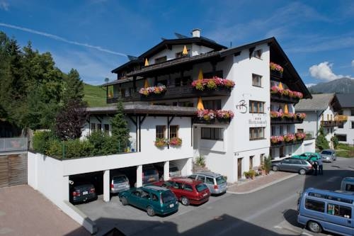 Imagen general del Hotel Barbara. Foto 2