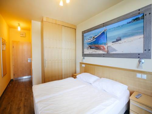 Imagen de la habitación del Hotel Barbara Piran Beach. Foto 5