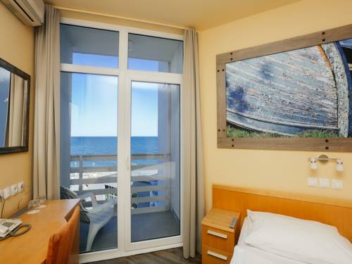 Imagen de la habitación del Hotel Barbara Piran Beach. Foto 14