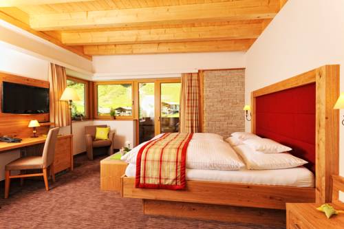 Imagen de la habitación del Hotel Barbarahof Saalbach. Foto 3