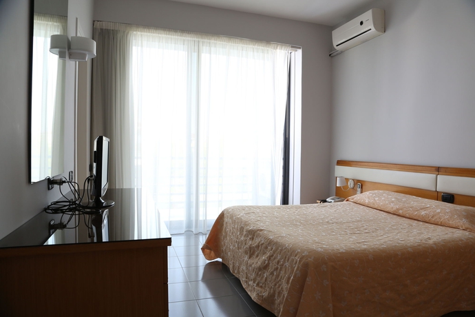 Imagen de la habitación del Hotel Barbarella. Foto 4